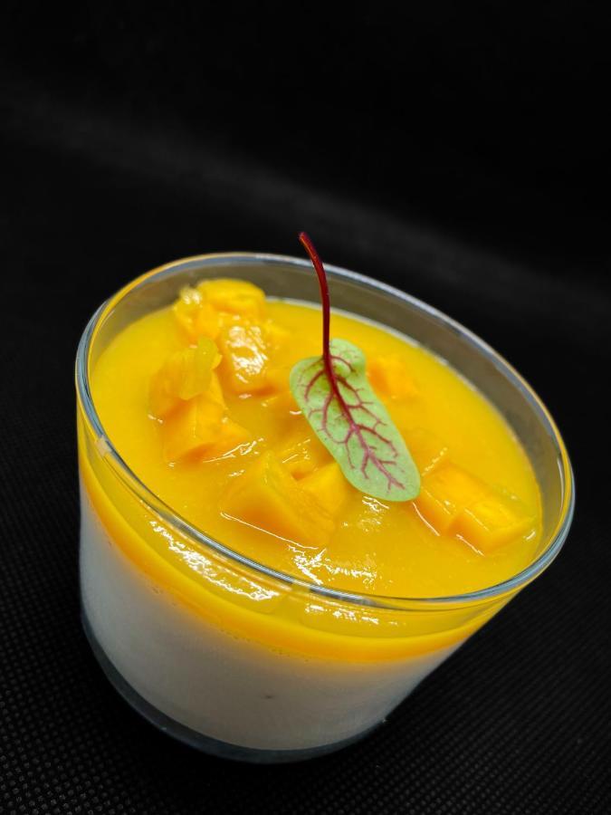Hotel Restaurant Du Lac Boussens  Ngoại thất bức ảnh